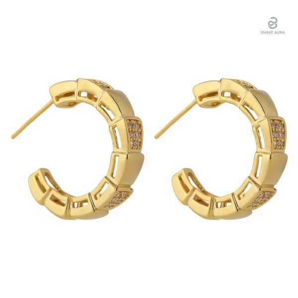 Boucles d'oreilles serpent en or avec écailles raffinées