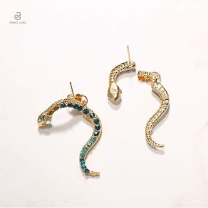 Boucles d'oreilles serpent élégantes, parfaites pour toutes occasions