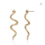 Boucles d'oreilles serpent en or, design long et élégant