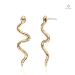 Boucles d'oreilles serpent en or, design long et élégant