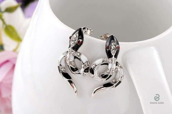 Boucles d'oreilles argent serpent ornées de pierre rubis