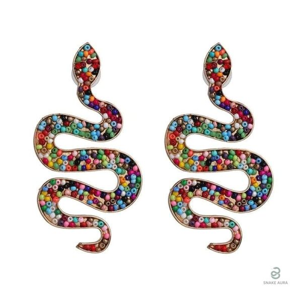 Boucles d'oreilles serpent avec perles multicolores élégantes