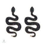 Boucles d'oreilles serpent avec perle noire élégante