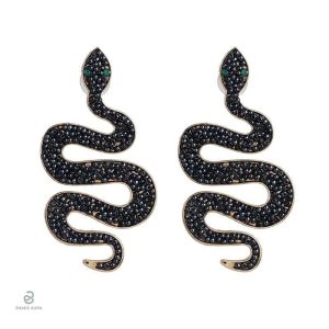 Boucles d'oreilles serpent avec perle noire élégante