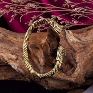 Bracelet Serpent en Or, design Viking avec têtes stylisées