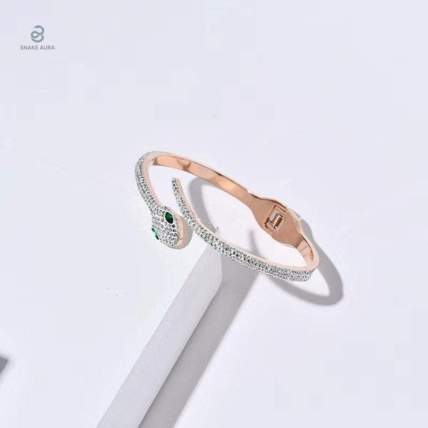 Bracelet femme serpent, design raffiné avec diamants