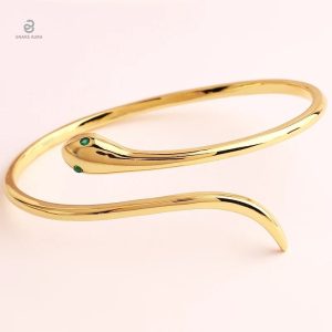 Bracelet manchette serpent en or jaune