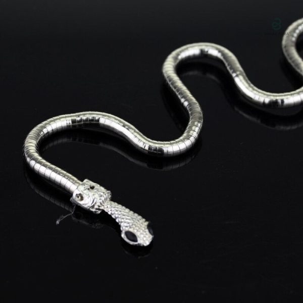 Bracelet serpent chic, accessoire tendance