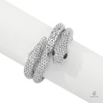 Bracelet en forme de serpent, look féminin distingué