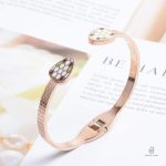 Bracelet serpent or rose, style unique et raffiné
