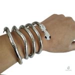 Bracelet serpent flexible en métal doré
