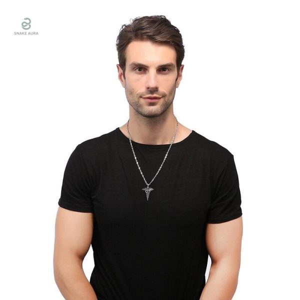 Collier Serpent Caducée, mélange de luxe et d'artisanat