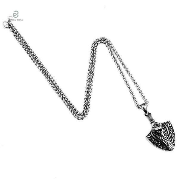 Collier serpent en acier au design cobra élégant