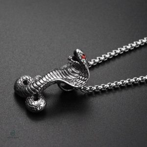 Bijou serpent en forme de cobra, design royal