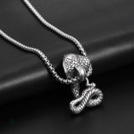 Accessoire serpent cobra, style audacieux et unique