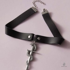 Collier serpent en cuir synthétique, look moderne