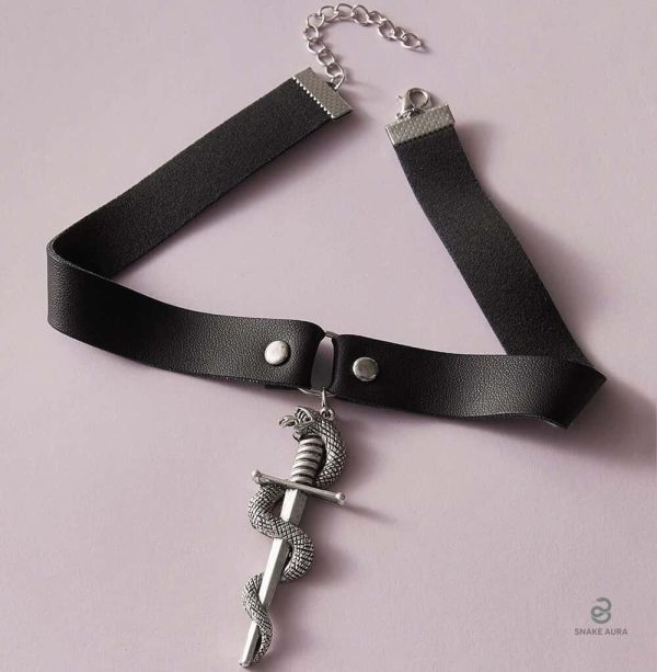 Collier serpent en cuir synthétique, look moderne