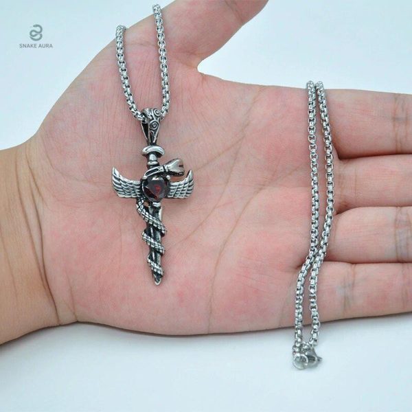 Collier serpent en acier, élégant et audacieux