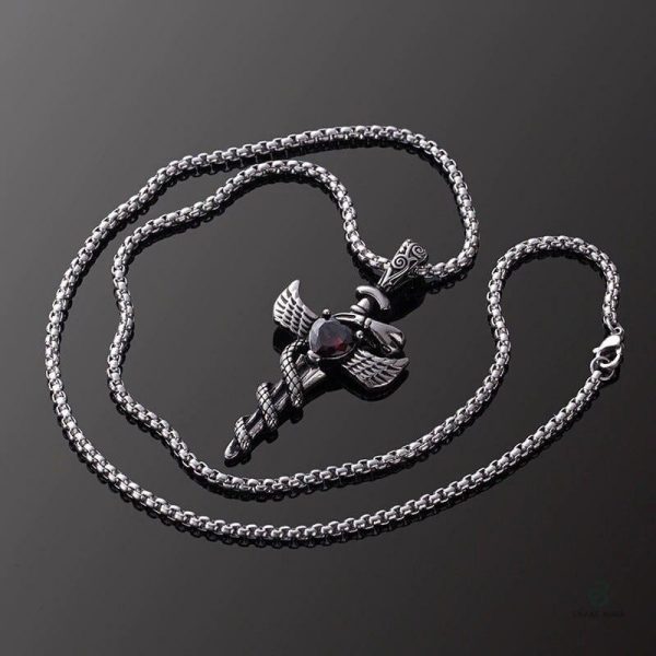 Collier serpent avec motif épée, délicat et tendance