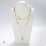 Bijou élégant en maille avec pendentif serpent