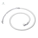 Bijou serpent en argent avec design élégant et moderne