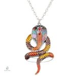Bijou serpent cobra, un accessoire audacieux et tendance