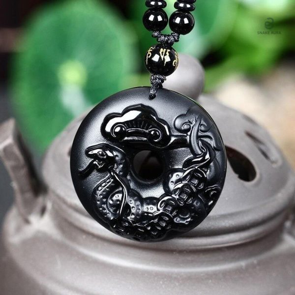 Collier serpent, obsidienne noire, design raffiné