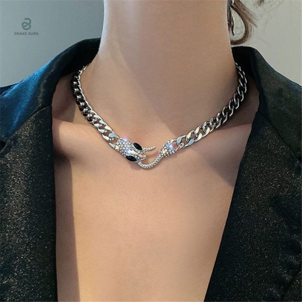 Collier ras de cou serpent femme en grosse maille