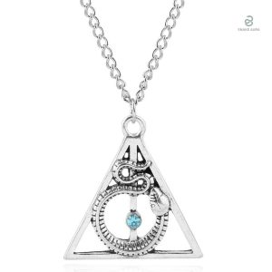 Collier serpent inspiré de la Mort, design élégant et mystérieux