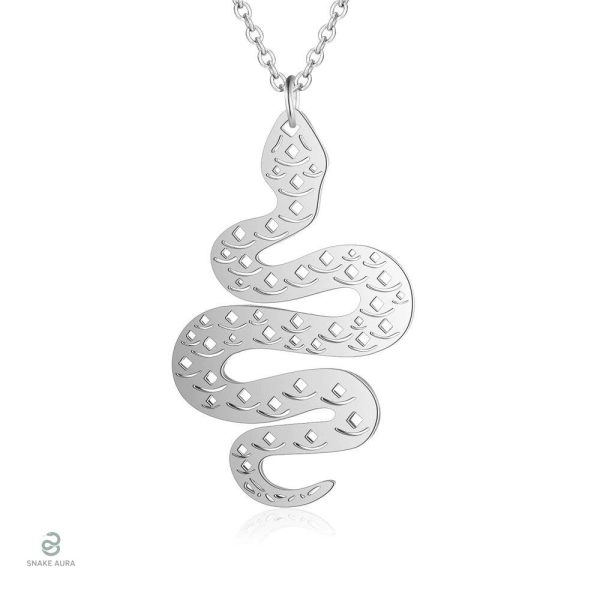 Collier serpent argent berloque élégant pour un look sophistiqué