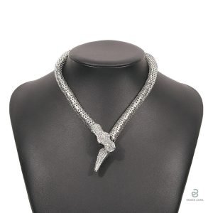 Collier serpent stylé, accessoire de mode incontournable