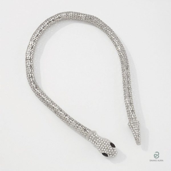 Collier tendance serpent, parfait pour un look sophistiqué