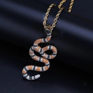 Collier original en forme de serpent en cuivre