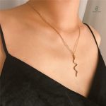 Collier serpent original, idéal pour un cadeau spécial