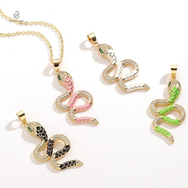 Bijou serpent élégant en noir pour un look original