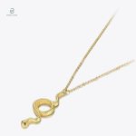 Joaillerie en or, design serpent, style raffiné