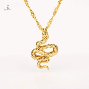 Collier Serpent Or élégant pour un look raffiné