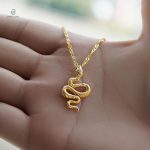 Bijou serpent or, parfait pour toutes les occasions