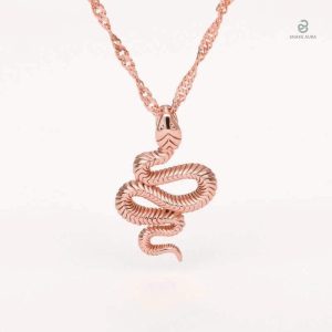 Collier serpent en acier et or rose élégant