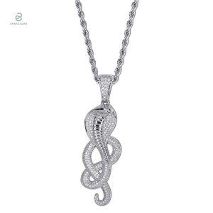 Collier Serpent Strass Argent pour homme, élégant et moderne