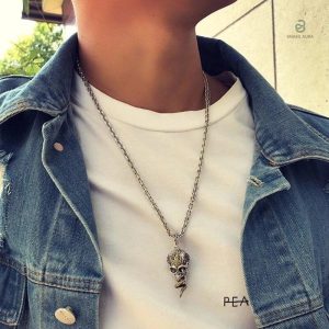 Collier en argent sterling avec motif serpent et crâne