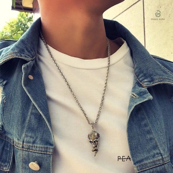 Collier en argent sterling avec motif serpent et crâne