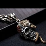 Bijou serpent avec tête de mort en argent 925