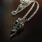 Accessoire serpent en argent avec style audacieux