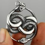 Accessoire élégant serpent pour un look unique