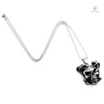 Collier serpent avec tête de mort design unique