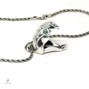 Collier serpent élégant en métal argenté