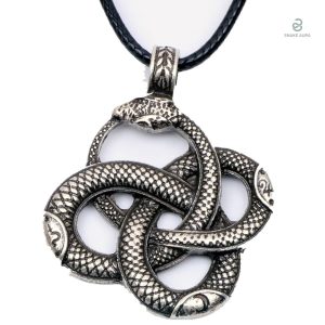 Collier Serpent Viking en acier inoxydable, design élégant et raffiné