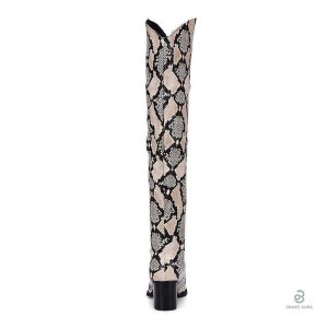 Chaussures cuissardes serpent pour un look tendance