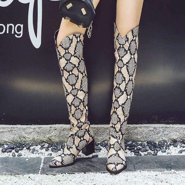Cuissardes serpent, un incontournable de la mode féminine